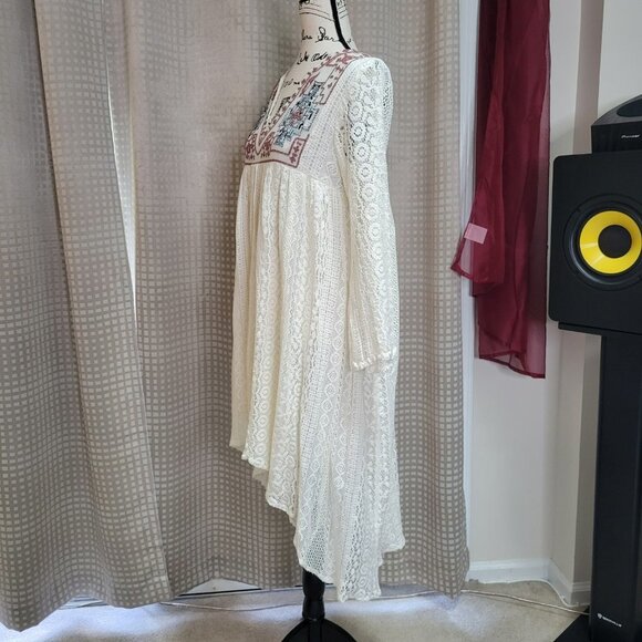 Boho Me Embroidered Crochet High Low Long Sleeve Dress - Size Small - Picture 2 of 12